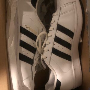 Adidas superstar Size 9.5